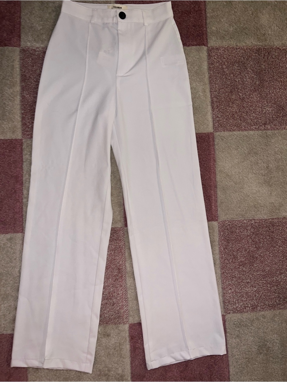 Pull&Bear White Pleated Straight-Leg Dress Pants
